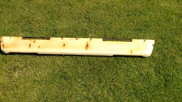 After removing the vinyl with the aid of a heat gun