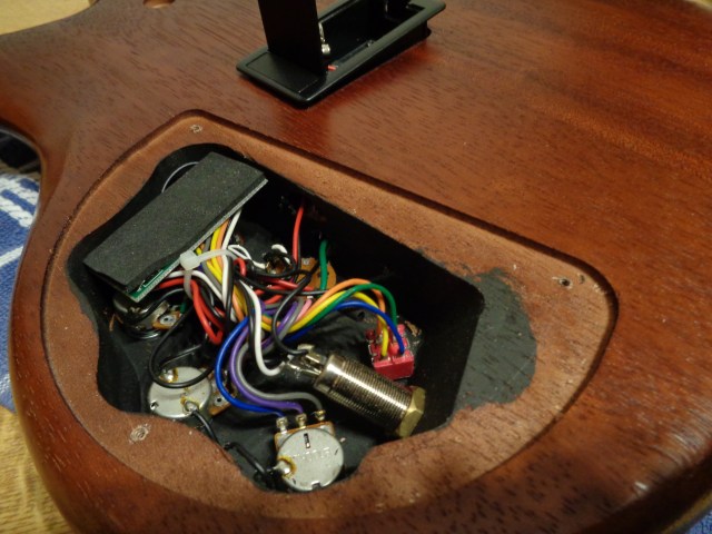 Ibanez SR 500 bass - remove electronics